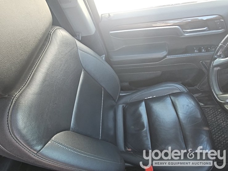 2022-chevrolet-1500-image-54