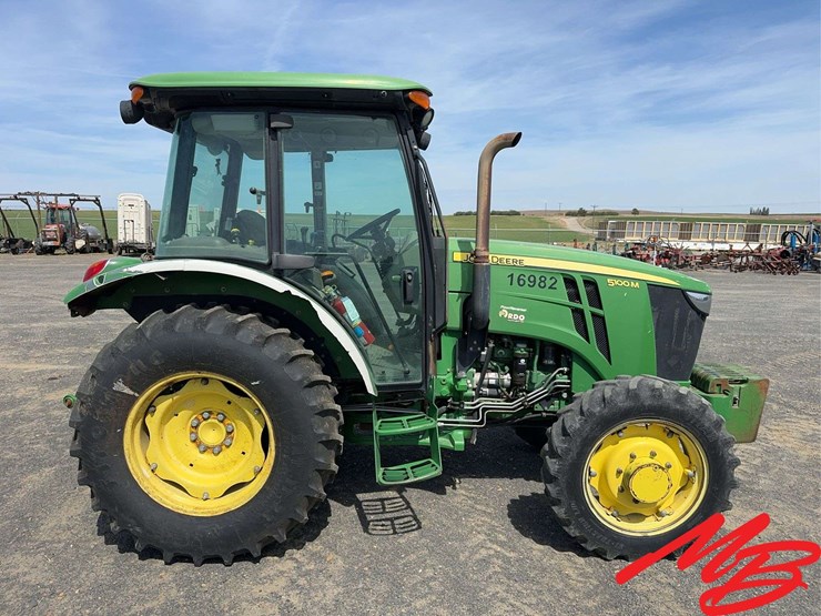 2012-john-deere-5100m-image-6