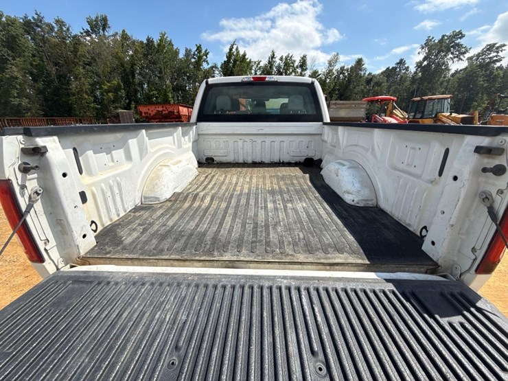 2017-ford-f150-image-4