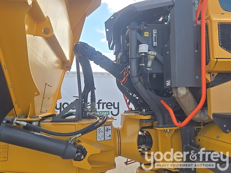2023-volvo-a25g-image-23