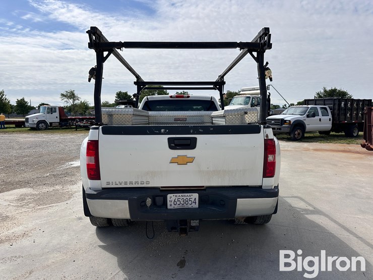 2013-chevrolet-3500hd-image-6