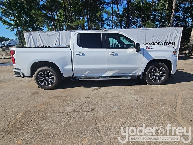 2022-chevrolet-1500-image-6