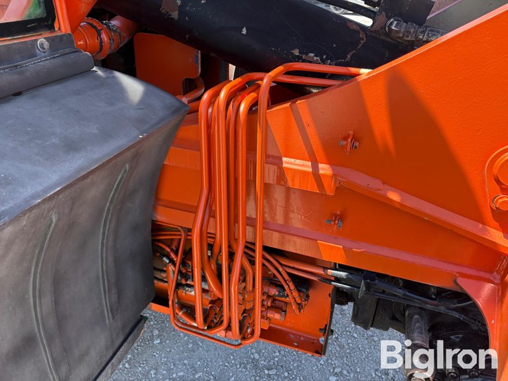 2005-jlg-g9-43a-image-17
