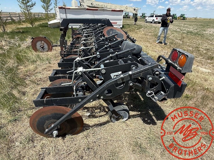 elmers-12-row-cultivator-image-3