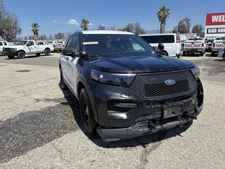 2020-ford-explorer-police-interceptor-image-2