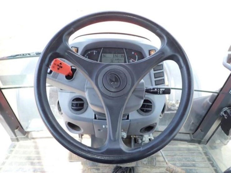 2016-kubota-m6-141-image-12