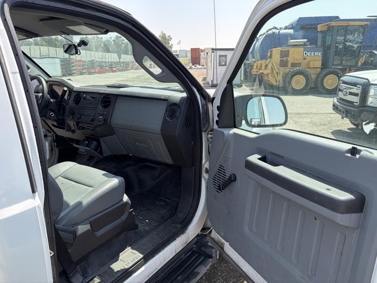 2015-ford-f250-sd-image-12