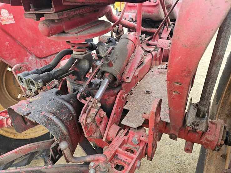 massey-ferguson-44-image-17