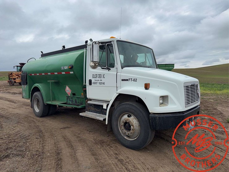 1998-freightliner-fl70-image-1