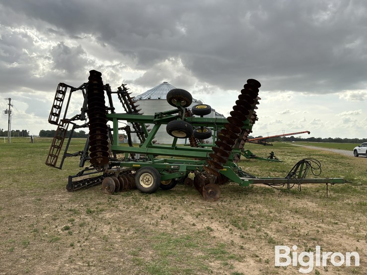 2005-john-deere-637-image-4