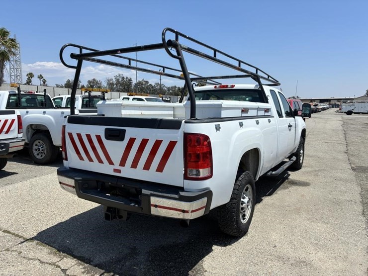2012-gmc-2500hd-image-3