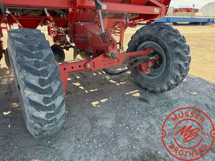 spudnik-8210-10-row-specialty-planter-image-5