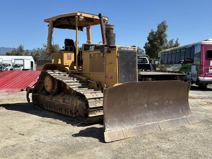 2000-caterpillar-d5m-image-2