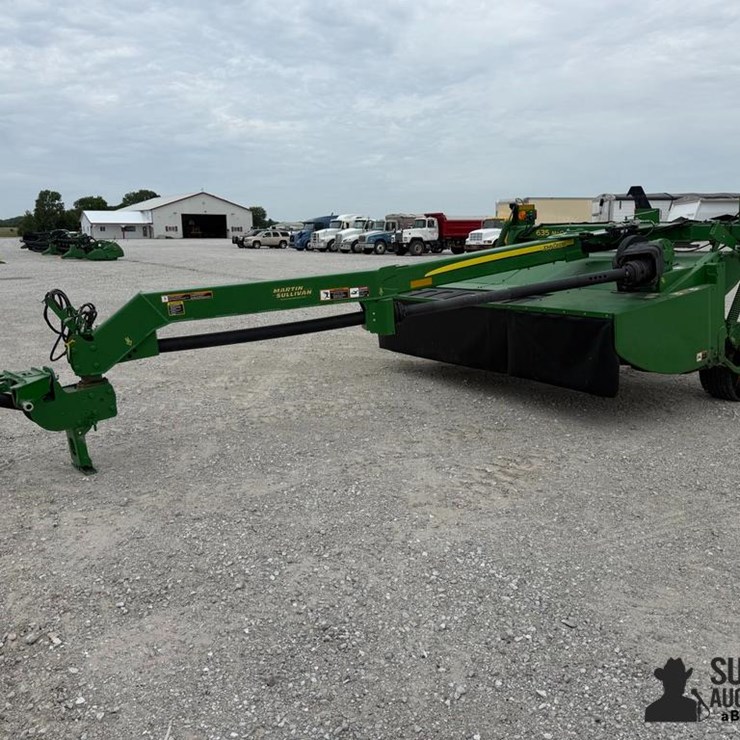 JOHN DEERE 635