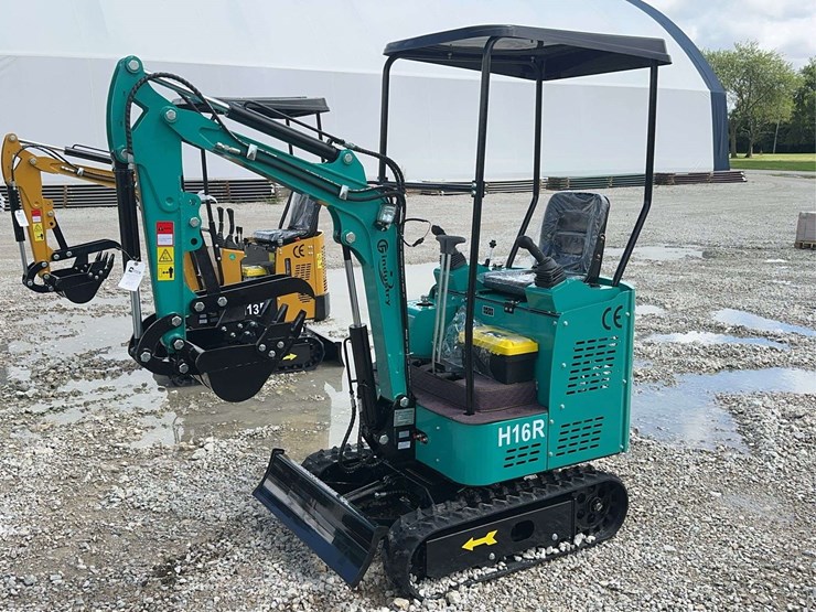 cfg-industrial-h16r-mini-excavator-image-1