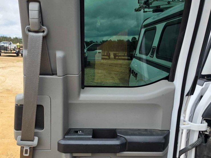 2019-ford-f150-image-9