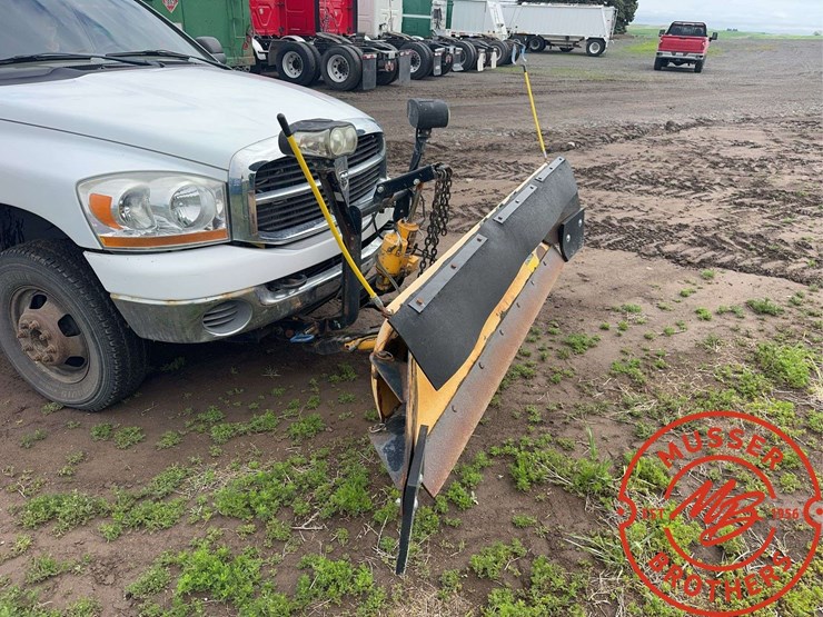 2006-dodge-ram-3500-image-43