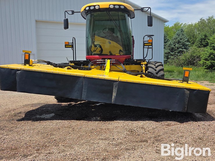 2023-new-holland-speedrower-220-image-2