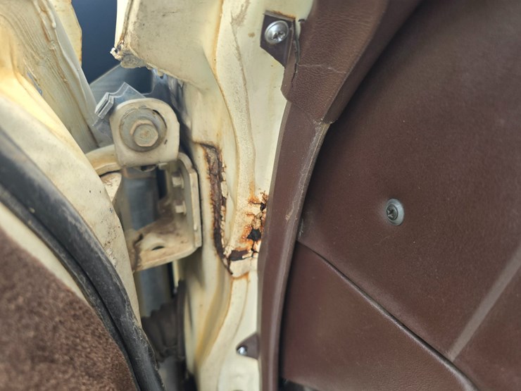 #24004-•-1984-buick-lesabre-passenger-car-image-86
