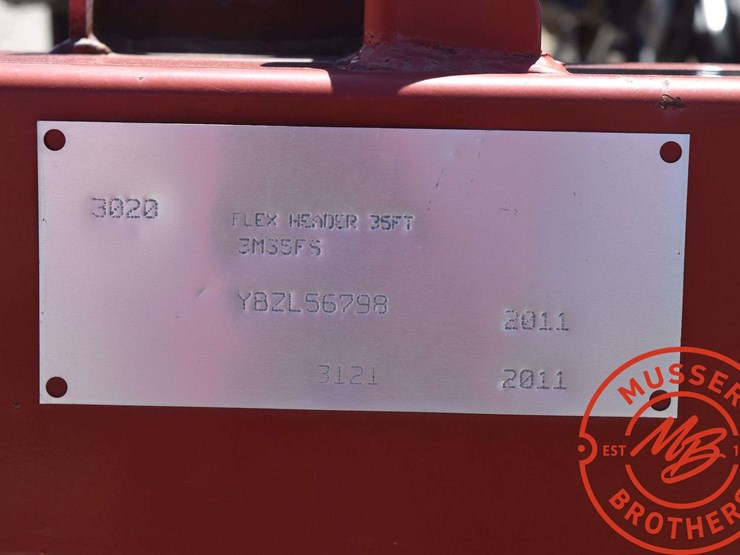 2011-case-ih-3020-image-23