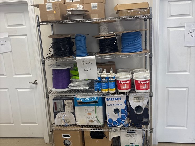 #4010-•-shelving-unit-and-contents-image-7