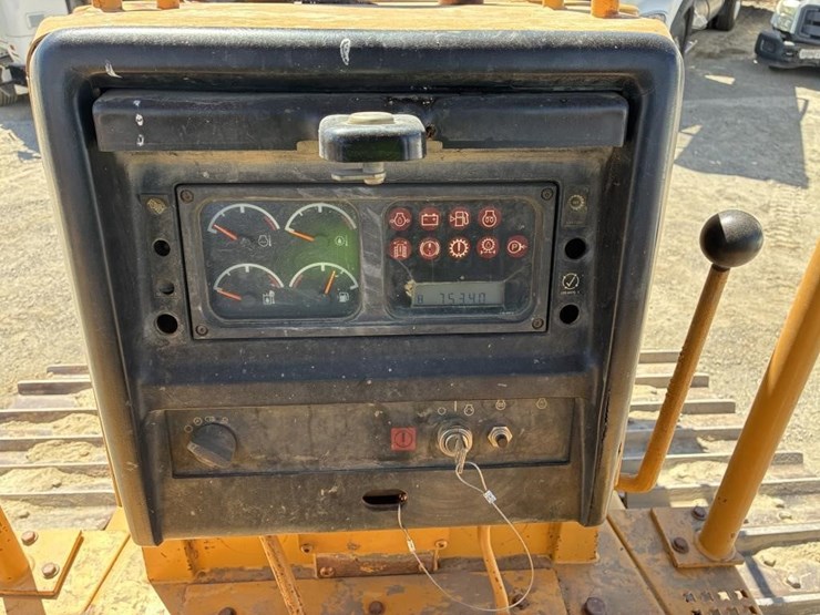 2000-caterpillar-d5m-image-20