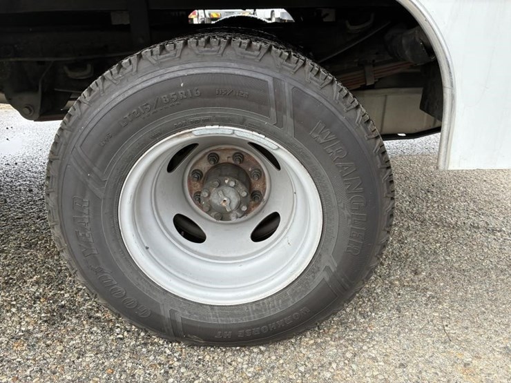 2002-ford-f350-xlt-image-5
