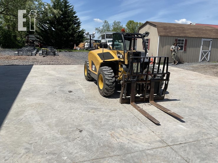 2015-caterpillar-th255c-image-6