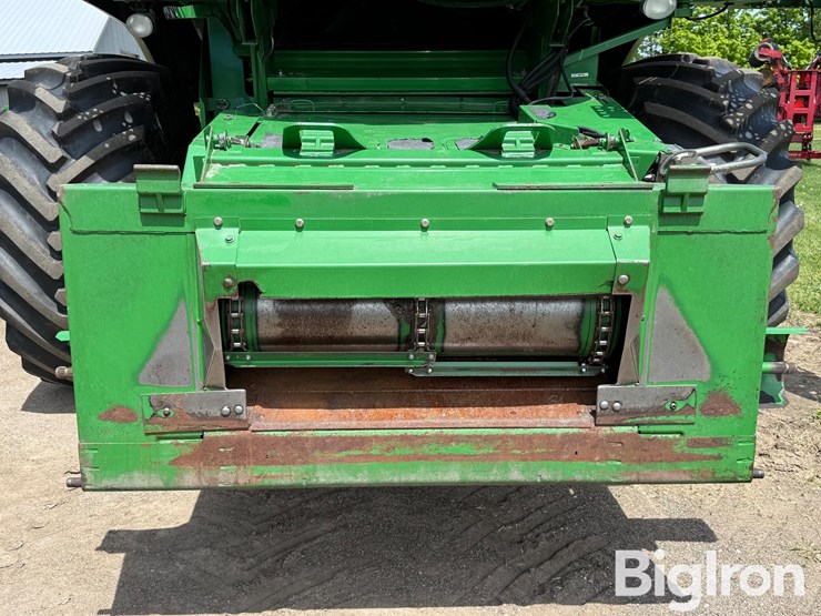 2004-john-deere-9560-sts-image-16