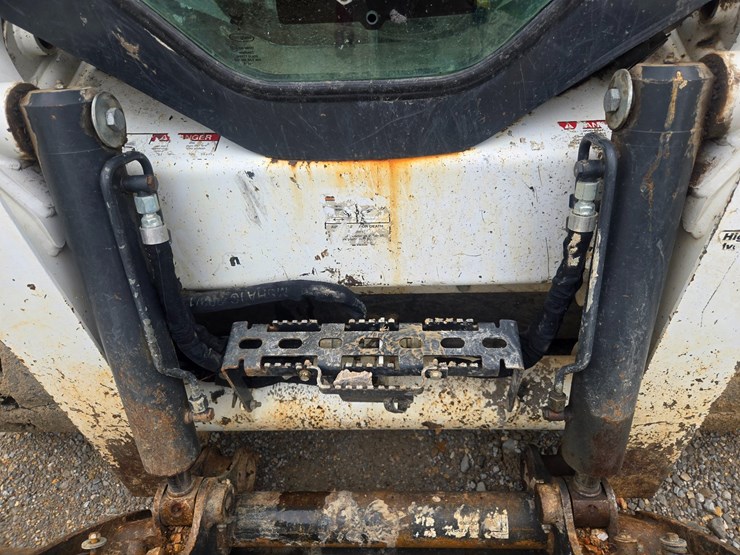 2023-bobcat-t770-image-59
