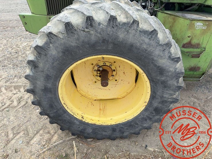 1971-john-deere-7020-image-10