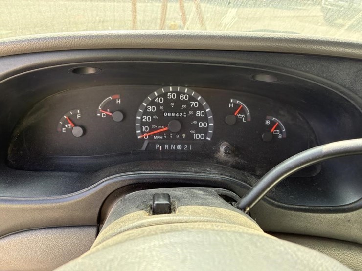 2002-ford-e350-sd-image-18