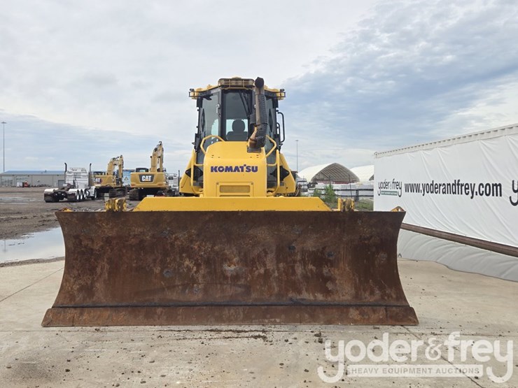 2022-komatsu-d61px-24-image-8