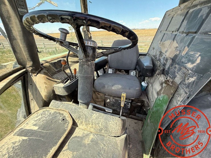 john-deere-4440-image-17