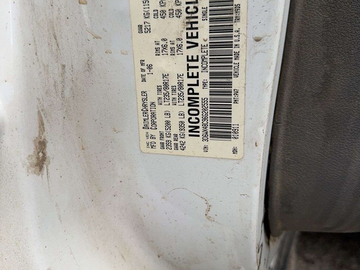 2006-dodge-ram-3500-image-28