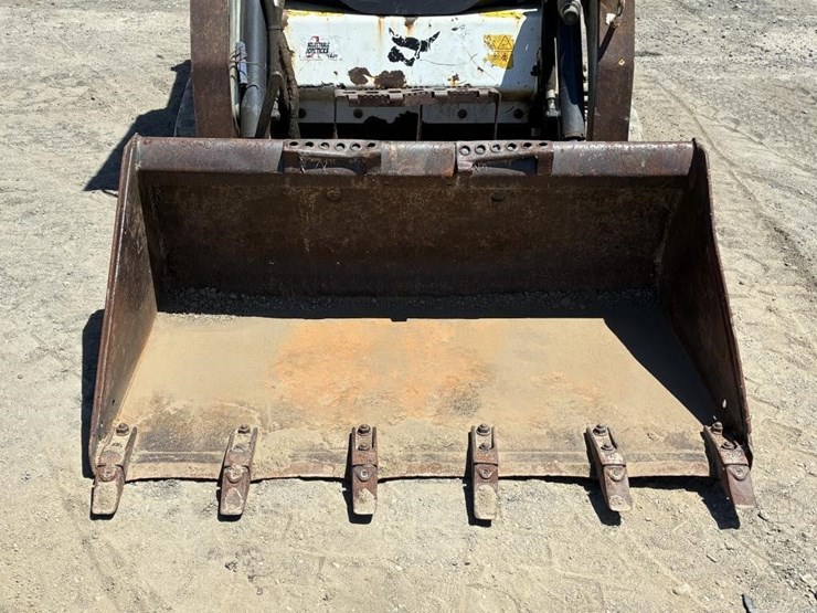 2022-bobcat-t450-image-7