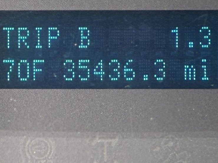 2011-ford-f550-image-13