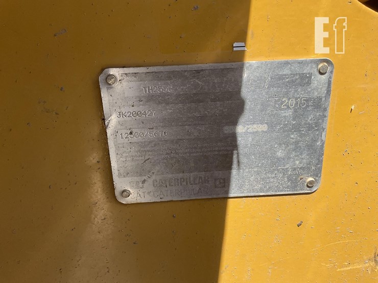 2015-caterpillar-th255c-image-16