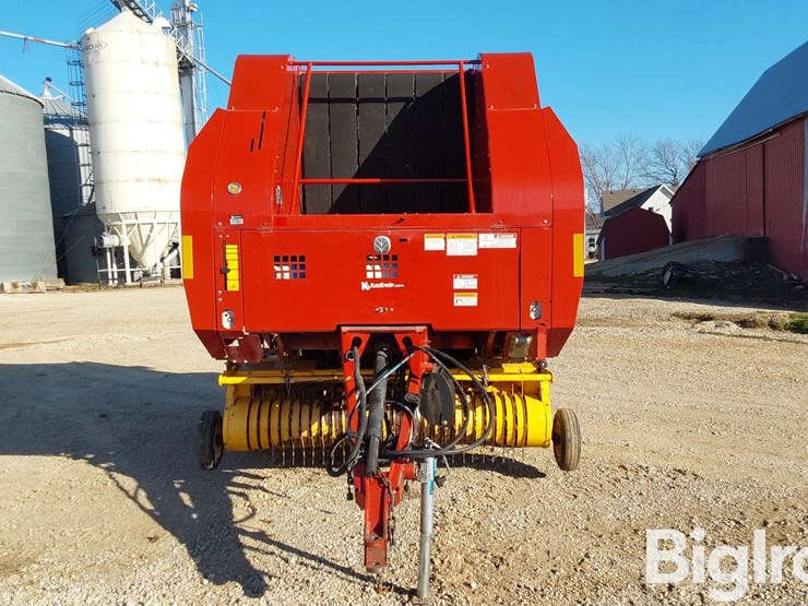 2012-new-holland-br7070-image-2