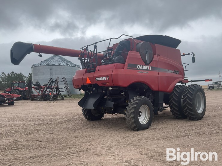 2011-case-ih-8120-image-5