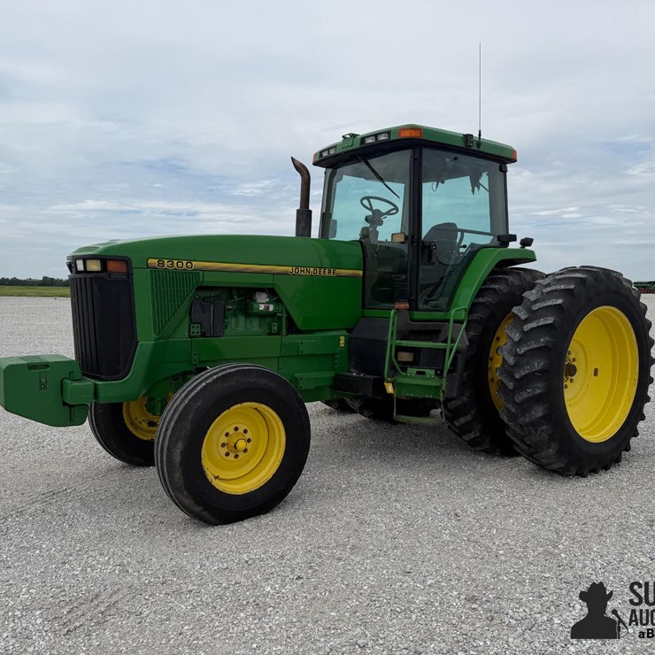 1996 JOHN DEERE 8300