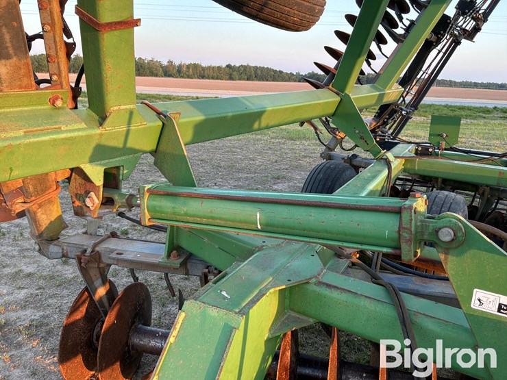 2005-john-deere-637-image-18