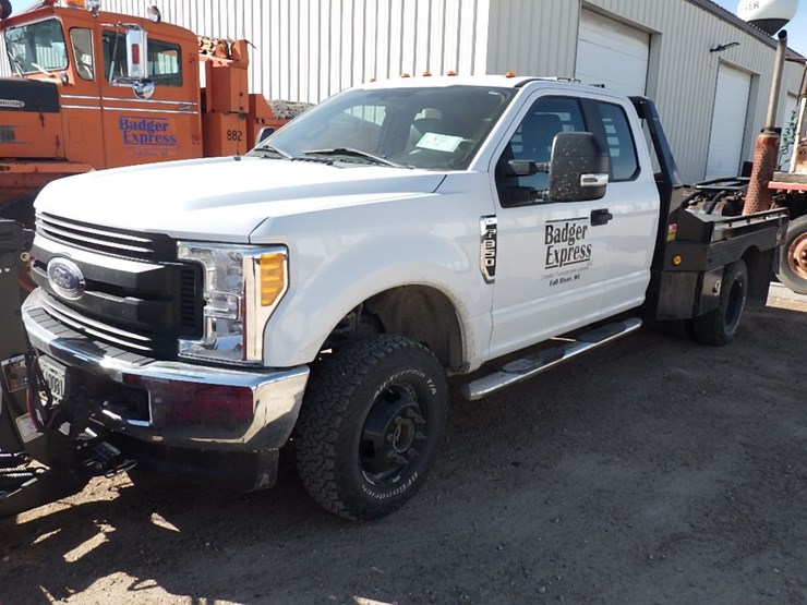 2017-ford-f350-image-3