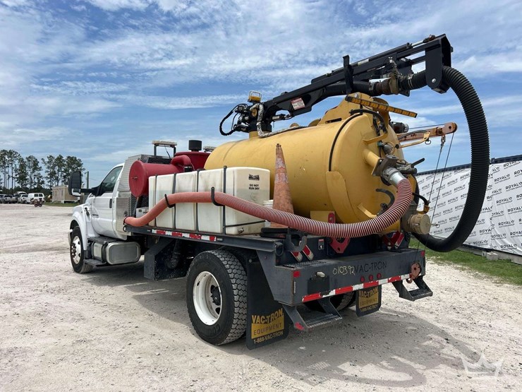 2019-ford-f750-image-4