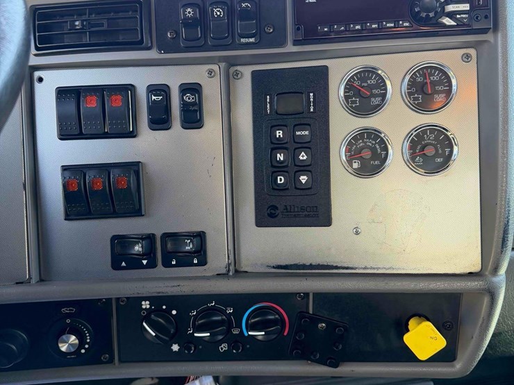 2015-kenworth-c500-image-36