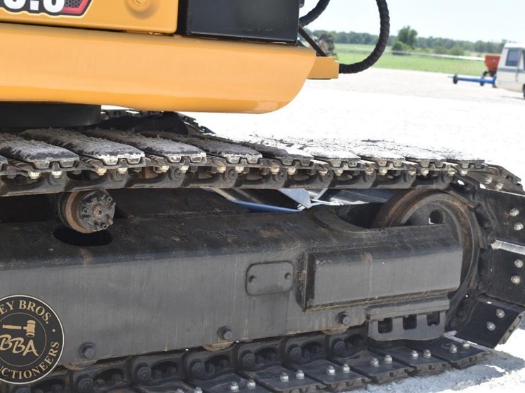 2021-caterpillar-305.5e2-image-31