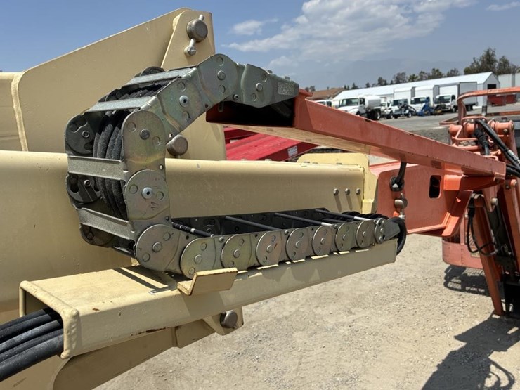 2011-jlg-e400ajpn-image-26