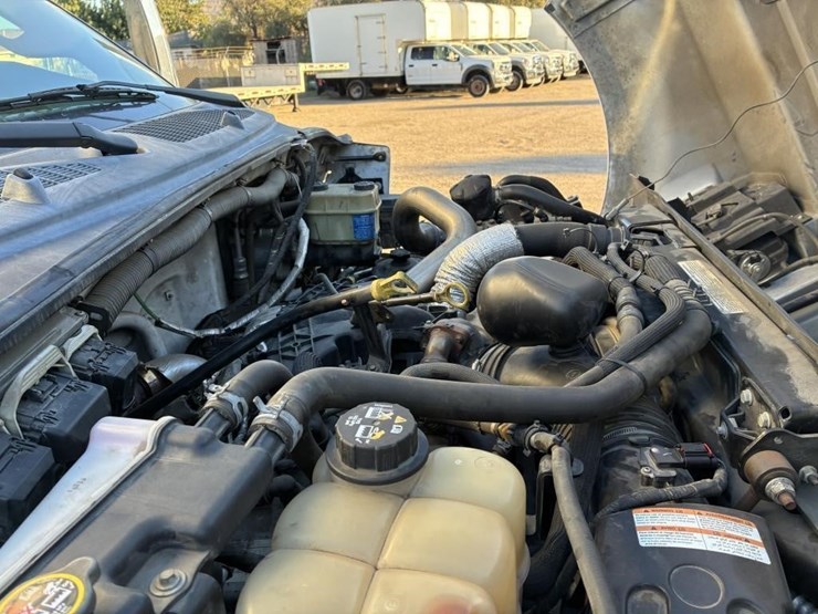 2016-ford-f650-xlt-image-9