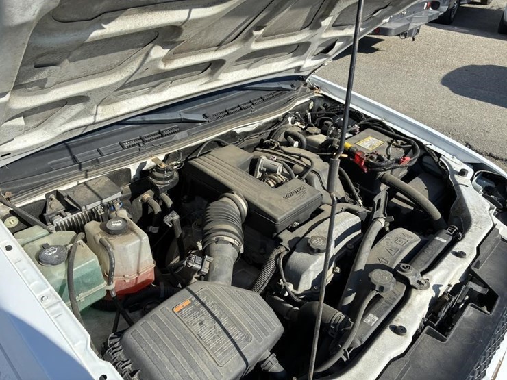 2011-chevrolet-colorado-image-8