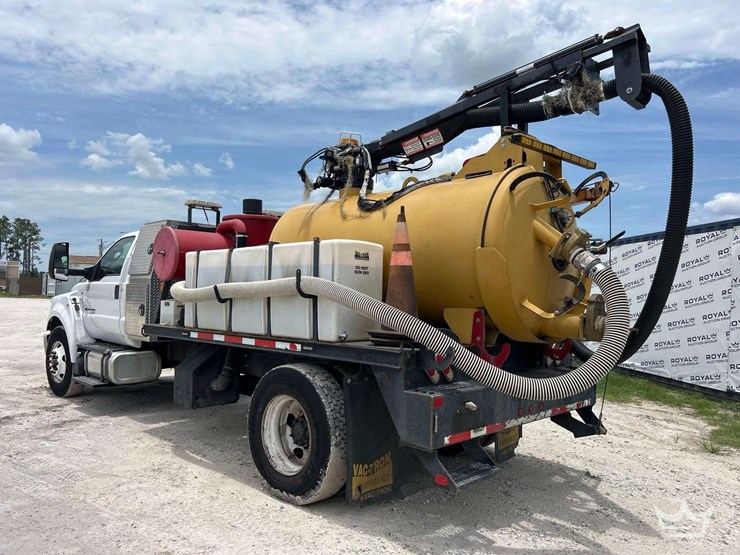 2019-ford-f750-image-4